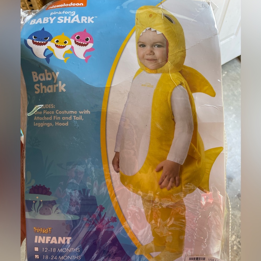 Baby Shark Costume Size 18-24 months